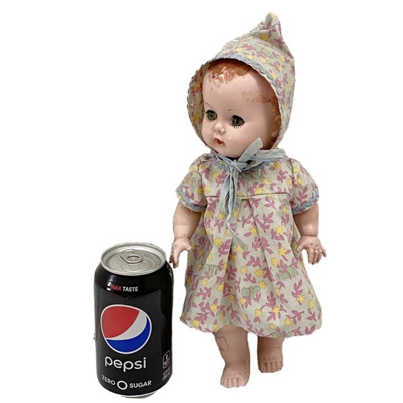 Vintage Hard Plastic Twist Legs Turn Head Doll - Picture 2 of 15